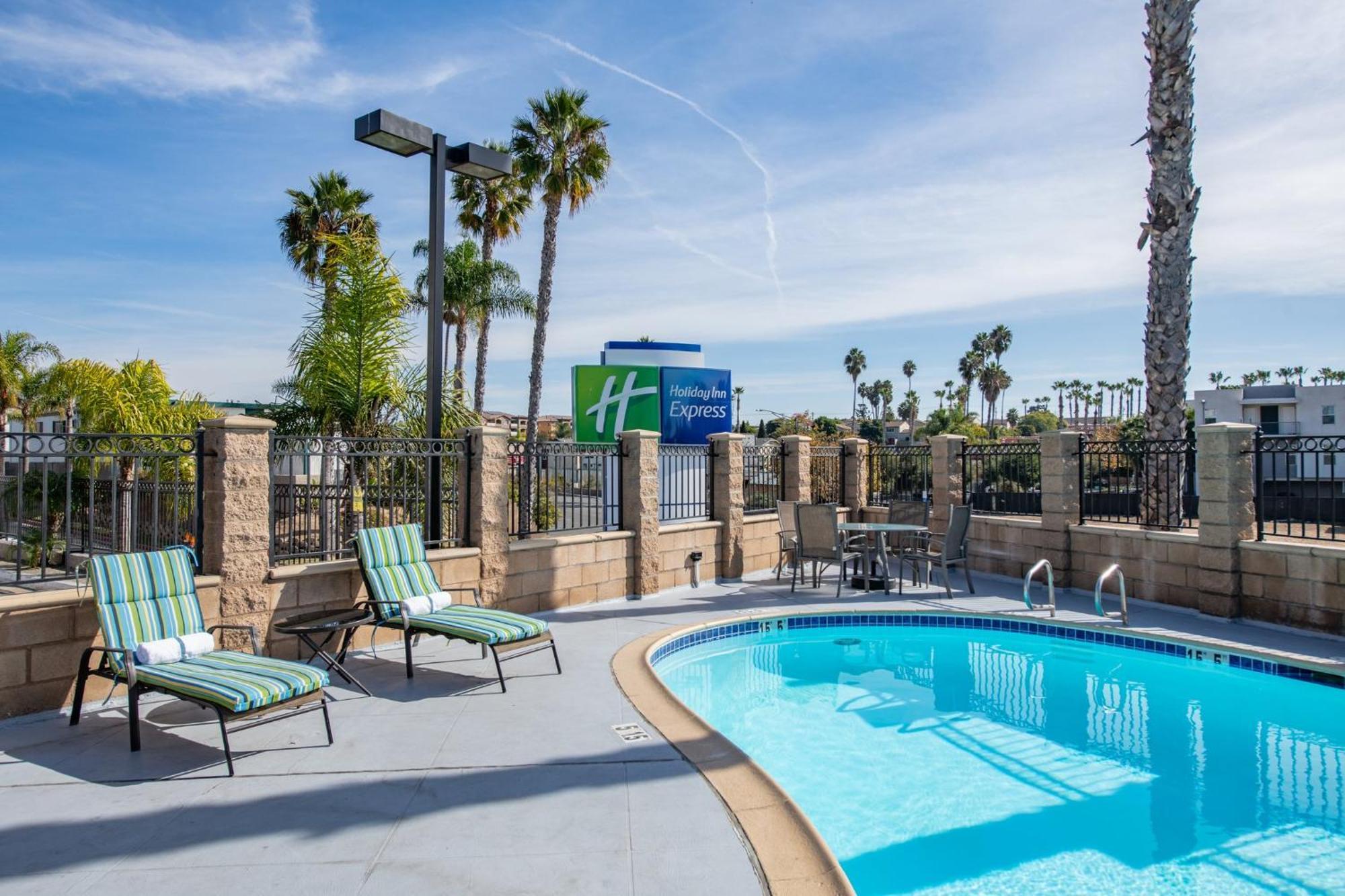 Holiday Inn Express San Diego South - National City By Ihg Εξωτερικό φωτογραφία